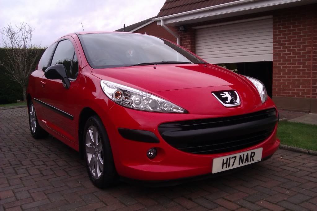 Red Peugeot 207 5 hour Detail - Detailing World