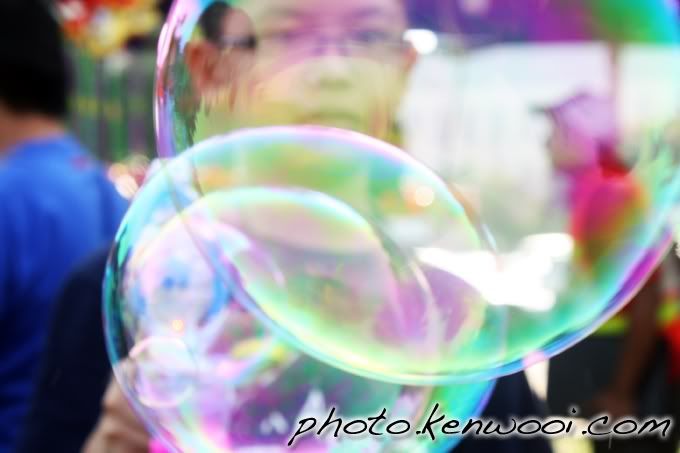bubble blower