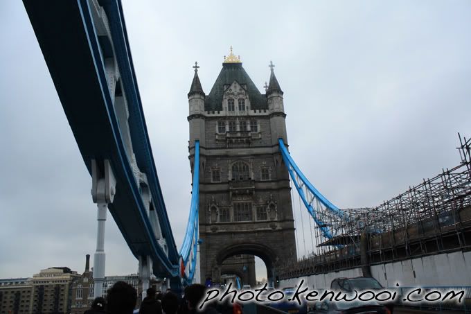 london tower bridge upclose