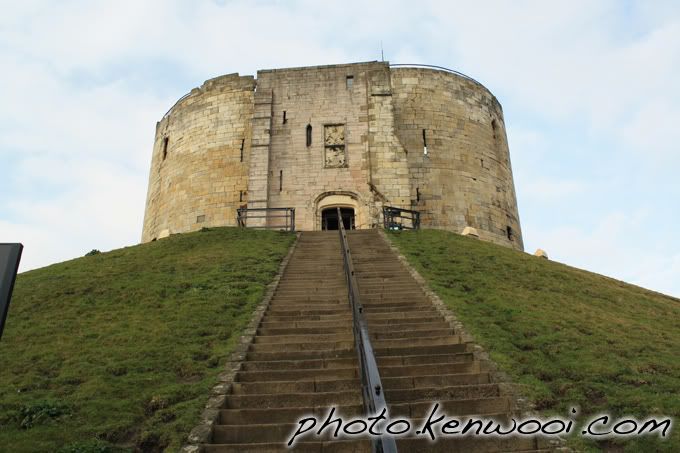 york cliffords tower