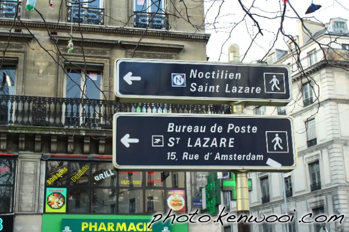 paris road signs