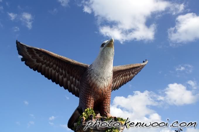 langkawi eagle statue
