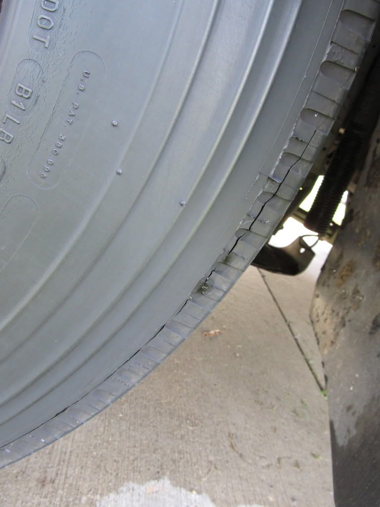 Open Roads Forum My 2 year old Michelin tires are cracking